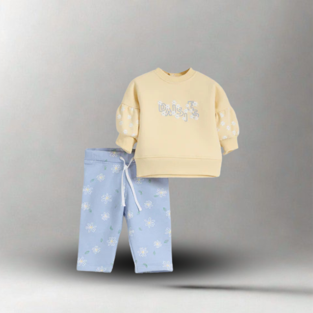 جونيور بيجامة قطن، بيجامة شتوي، بيجامة مطبوعة، بيجامة طويلة الأكمام، بيجامة لون أصفر
Junior pajamas, cotton pajamas, printed pajamas, long sleeve set, yellow lilac pajamas